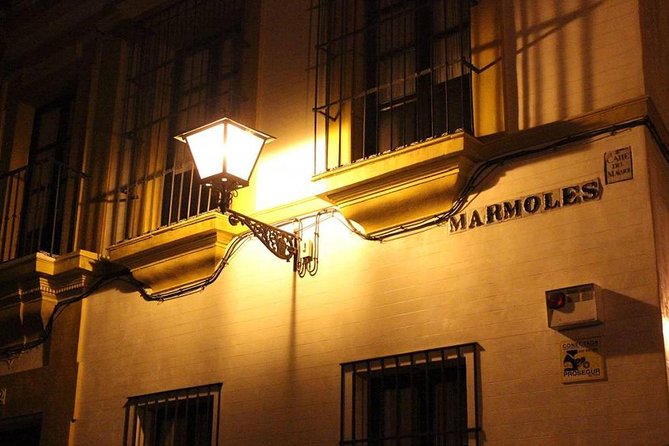 2h30 Private Walking Tour of Seville with Local Guide - Real Fábrica de Tabacos and the Plaza de España Finale