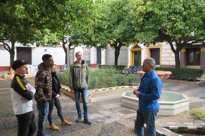 3-hour Guided Bike Tour along the Highlights of Seville - Real Fábrica de Tabacos: Tobacco Factory to University
