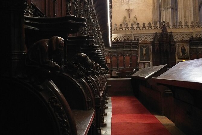 Alcazar and Cathedral, the must-sees, private tour. - Meeting at Plaza del Triunfo: Get Oriented Fast