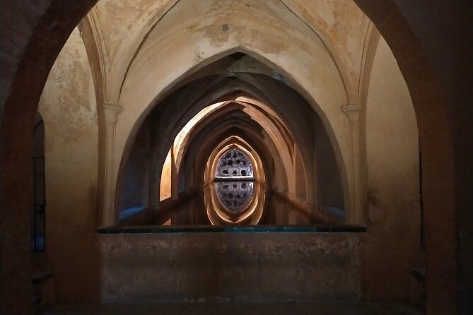 Alcazar and Cathedral, the must-sees, private tour. - The Short District Stroll: A Break After the Monuments