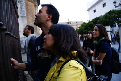Alcazar & Cathedral of Seville Exclusive Group max. 9 guests - Meeting at the Inmaculada Concepción and how the tour runs