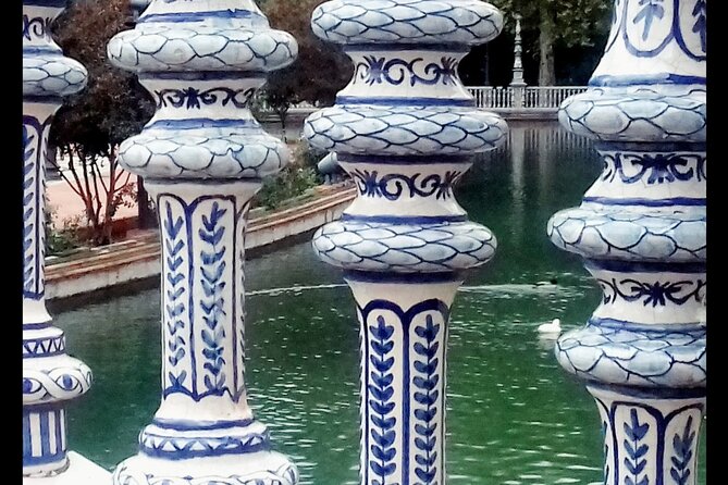 Alcazar, Cathedral, Plaza De España And Maria Luisa Park Private Tour - Price and value: what $309.77 covers for a group of up to 7