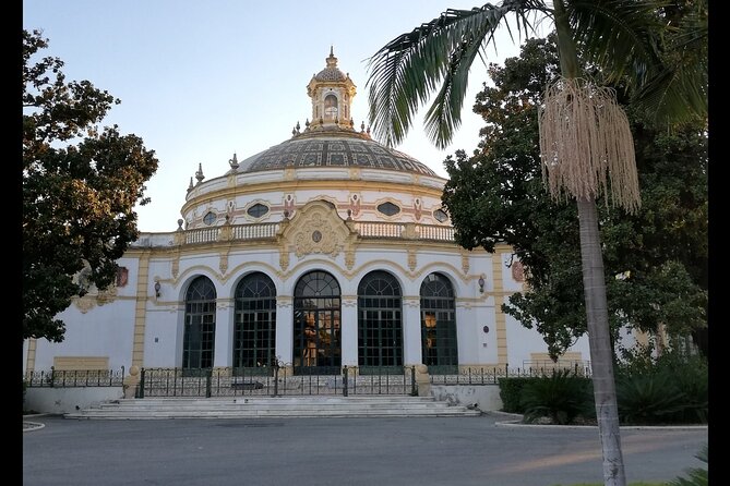 Alcazar, Cathedral, Plaza De España And Maria Luisa Park Private Tour - Pickup, meeting point, and where your day ends