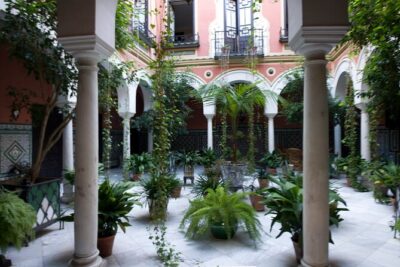 Alcazar Guided Day Tour in Seville - Meeting at Monumento a la Inmaculada Concepción: simple logistics that matter