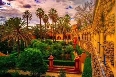 Alcazar of Seville Guided tour with Skip the Line Access - Meeting at Pl. Virgen de los Reyes: Easy Once You Know the Trick