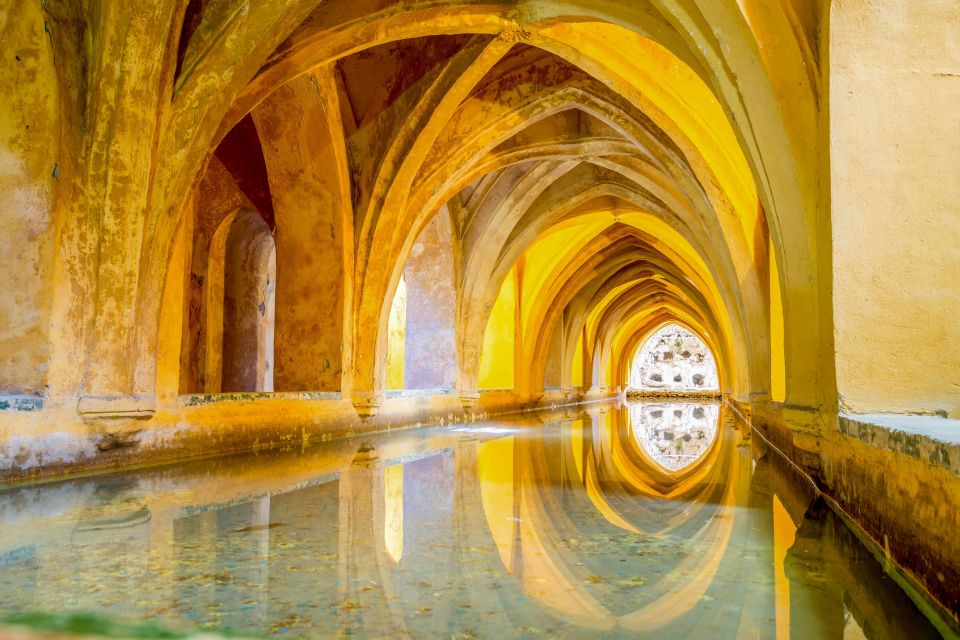 Alcázar of Seville Skip-the-Line Tickets and Guided Tour - Where to meet: Calle Hernando Colón 6, inside the office