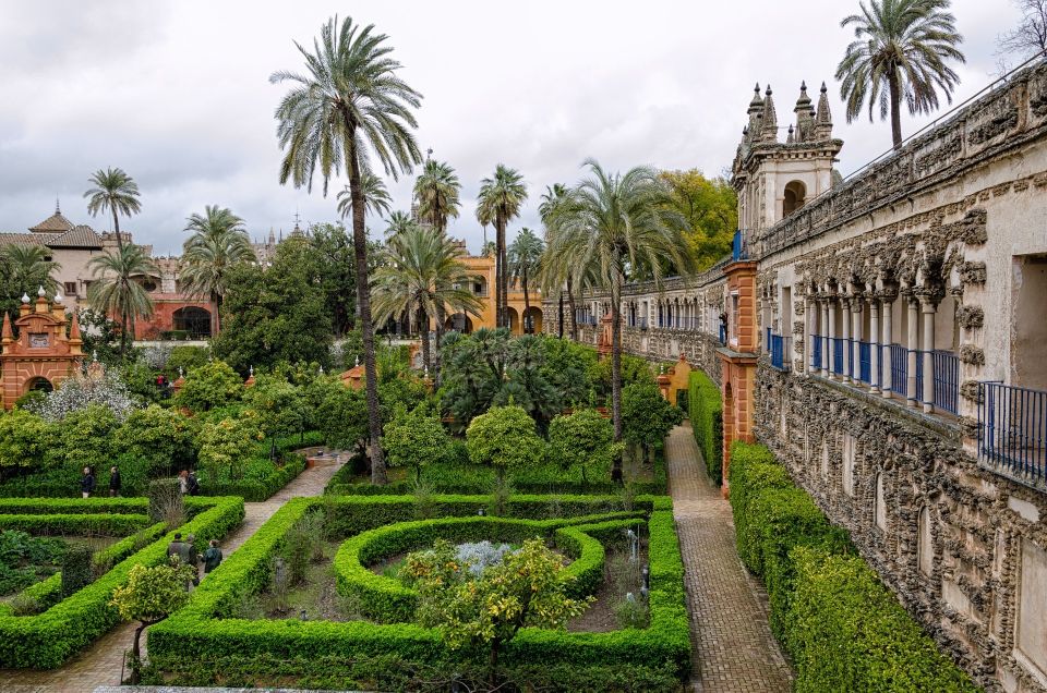 Alcazar of Seville VIP Tour - The Included Orange Wine Glass and Snack Right by the Alcázar