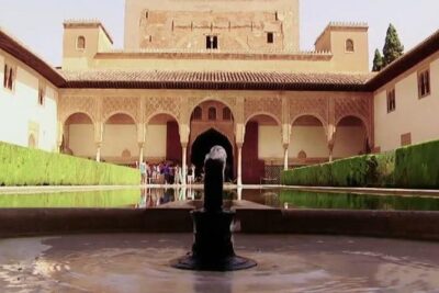 Alhambra Guided Tour & Albaicin Tour from Seville - Price and what you truly pay for: transport, guides, and ticket options