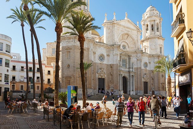 Cadiz and Jerez Day Trip from Seville - The quick Jerez city walk: enough for bearings, not for deep exploring