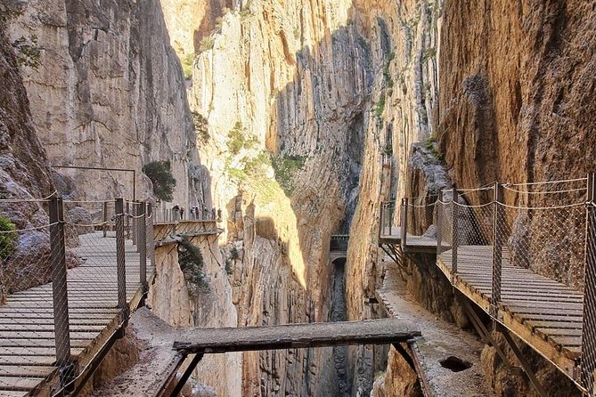 Caminito del Rey from Seville - Stop 2 near El Chorro: the end-of-walk moment and food choices