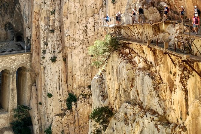 Caminito del Rey Hike from Seville - Guides along the way: why some days feel smoother than others