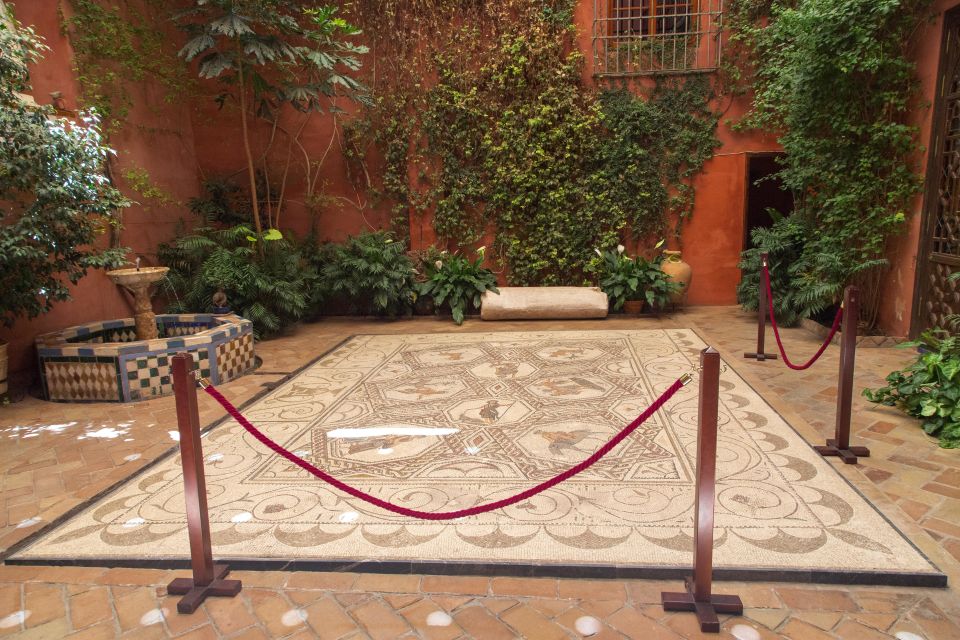 Casa de Salinas Entry Ticket with Audio Guide - Winter and summer drawing rooms with painted wooden ceilings