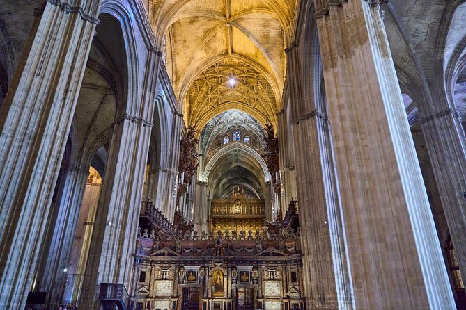 Cathedral and Giralda Tour - Stop 1: Seville Cathedral interiors that hit hard—fast
