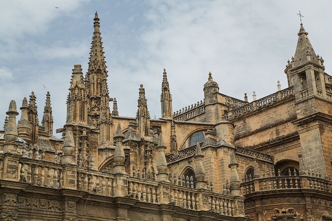 Cathedral and Giralda Tour - Meeting point and practical flow inside the sites