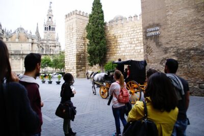 Cathedral & Giralda of Seville Exclusive Group, max. 9 travelers - Santa Maria de la Sede Inside: Naves, Chapels, and Columbus Symbols
