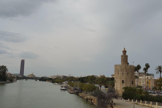 City Sightseeing Seville Hop-On Hop-Off Bus Tour - Included sights and food: what’s actually worth using