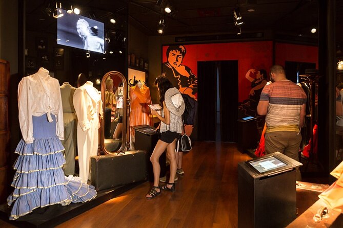 Combined ticket: Puro Flamenco Show + Flamenco Museum visit - Picking the right show time: 5:00 vs 7:00 vs 8:45