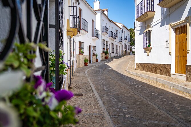 Day trip to Zahara, Setenil and Ronda from Seville - What to pack and how to handle a long day