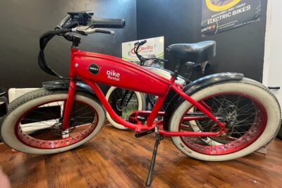 Electric Bicycle Rental in Seville - Standard Electric Bikes vs Electric Fatbikes (And When the Wider Tires Matter)