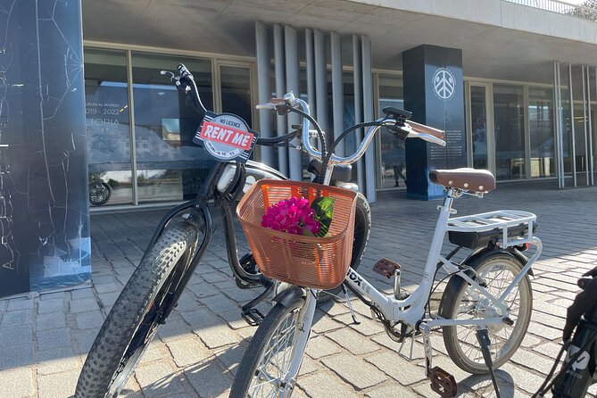 Electric Bicycle Rental in Seville - Heat, Wind, and Comfort: What to Expect on a Warm Seville Day
