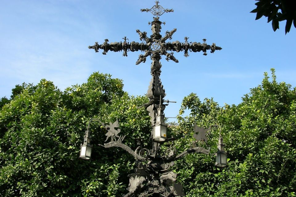 Enchanted Seville Walking Tour - A night walk that gives Seville layers, fast