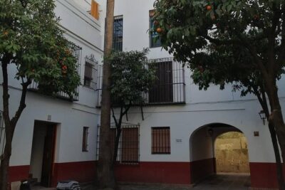 Essential Seville Tour - Meeting point and pickup: start smooth, not chaotic