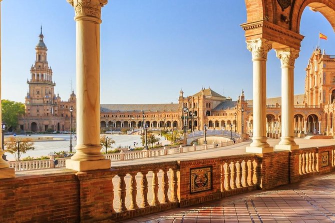 Essential Seville's Ancient History: An Audio Tour - Walking the Cathedral perimeter: architecture lessons without ticket pressure