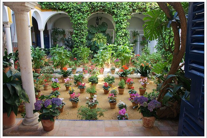 Exclusive Alcazar with breakfast or afternoon coffee in gardens - Stop 2 Inside the Real Alcázar: Royal Residence and Garden Details