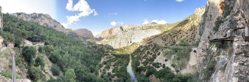 Excursion to the CAMINITO del REY from Seville - Inside the Caminito: your guided walk, the footbridges, and the safety feel