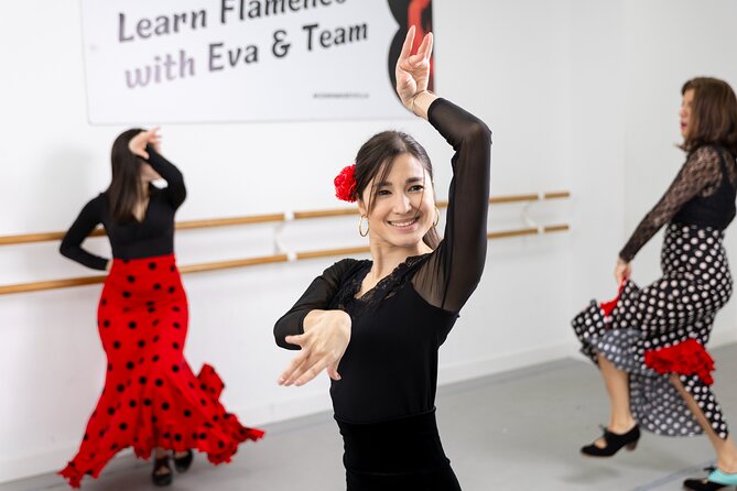 Flamenco Dance Class in Seville with optional Flamenco Costume - The one-hour flow: body work, rhythm, and a first routine
