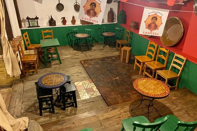 Flamenco Esencia: an unforgettable, intimate and local show/experience - Where Flamenco Esencia happens: Triana’s Quedá de Triana bar