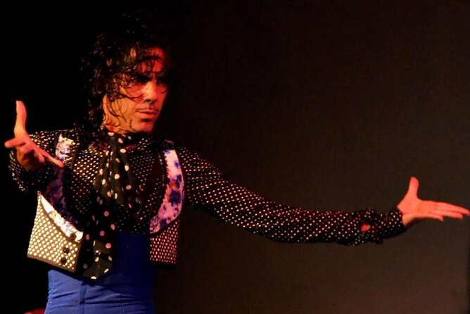 Flamenco Show at Tablao Alvarez Quintero in Seville - Drinks during the show: a nice add-on, but not part of your ticket