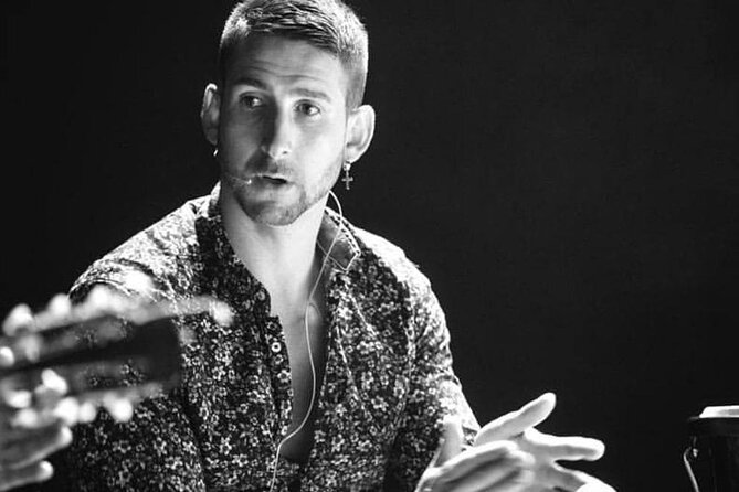 Flamenco Show at Tablao Alvarez Quintero in Seville - What makes it good value for Seville: short time, live performance, easy access
