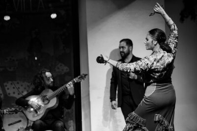Flamenco Show at Tablao El Arenal with Drink and Optional Dinner or Tapas - The 75-minute show: up close to singing, guitar, and footwork
