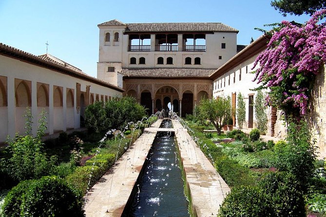 From Seville: 2-Day Granada Tour Skip-the-Line Alhambra & Baths - The Albaicín walk: UNESCO views without the car