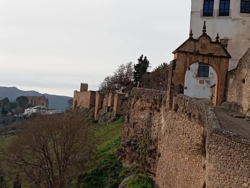From Seville: Ronda+Setenil de las Bodegas Day Trip - How the Seville to Ronda and Setenil day actually flows