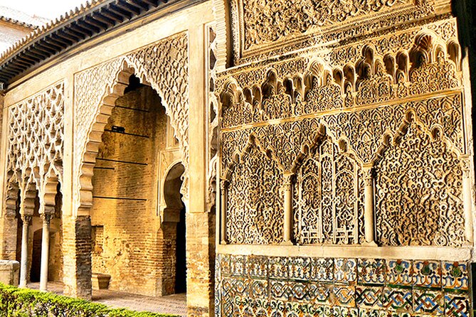 Full Alcázar History Seville and introduction Game of Thrones Tour - The ID rule you must not ignore (it can ruin your day)