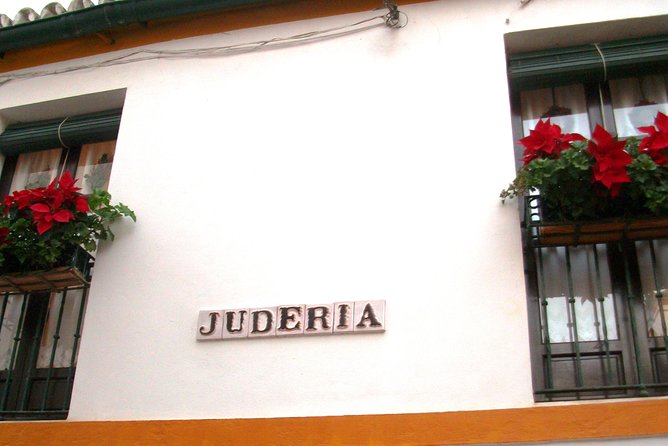 Full Day Seville Tour with tickets (optional Tapas & Flamenco) - Optional tapas at Taberna Belmonte: how to order a Seville lineup