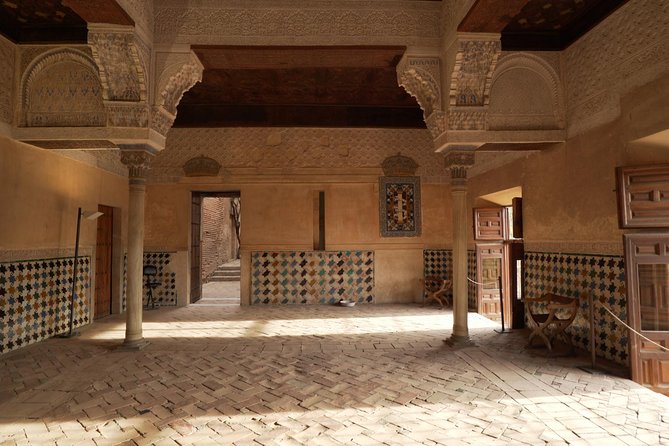 Granada Day Trip with Alhambra and Albaicin Tour from Seville - Albaicin after lunch: UNESCO streets with Alhambra panoramas