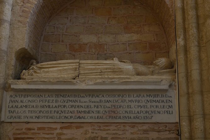 Guided tour of the Monastery of San Isidoro del Campo - Meeting point and timing: simple, but don’t ignore the start time