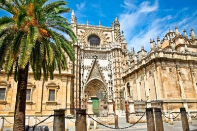 Guided Tour Sevilla Cathedral - Meeting Point at Pl. del Triunfo: How to Find the Group