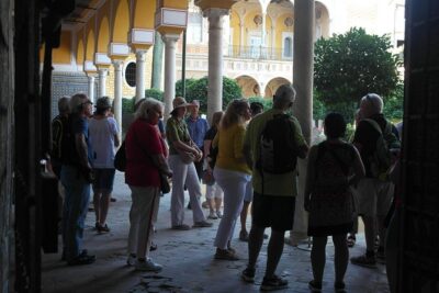 Holy Week in Seville - Finding Your Starting Point: La Giralda Makes a Handy Base