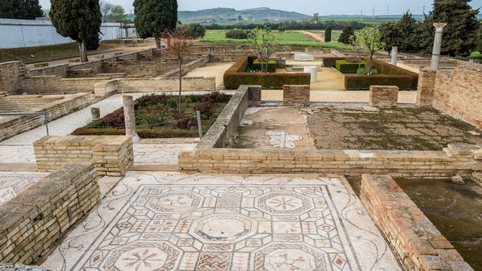Itálica: 3-Hour City of Emperors Tour from Seville - Key things that make this Itálica tour worth your time