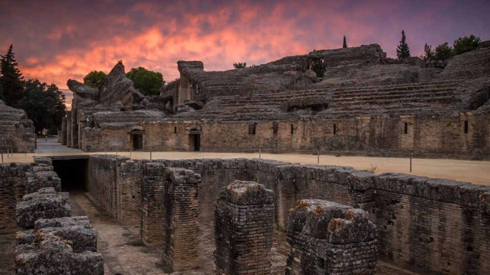 Itálica: 3-Hour City of Emperors Tour from Seville - Meeting the emperors: Trajan and Adriano’s Itálica in plain terms