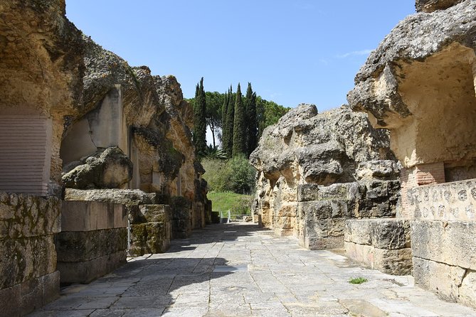Italica Roman City Tour from Seville - The 10:00am to 4-hour day: what timing feels like
