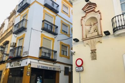 Jewish History of Seville - Private tour - The wall and Judería street: reading Seville’s layout like a map
