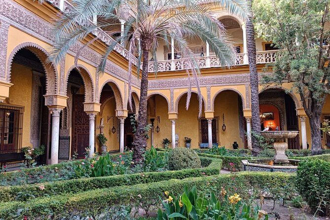 Las Dueñas Palace Guided Tour in Seville with Entrance Included - Timing and meeting point: make your life easy in Seville