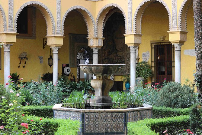 "Las Dueñas" Palace ticket + Audioguide - Gardens and courtyards: the calm side of Seville