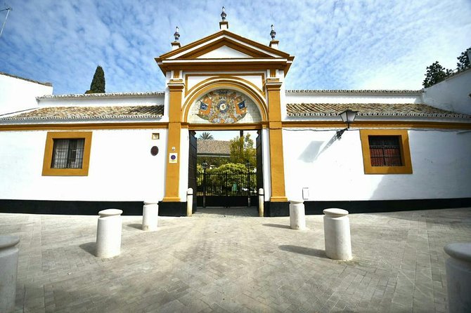 "Las Dueñas" Palace ticket + Audioguide - Opening hours: when the palace is ready for you