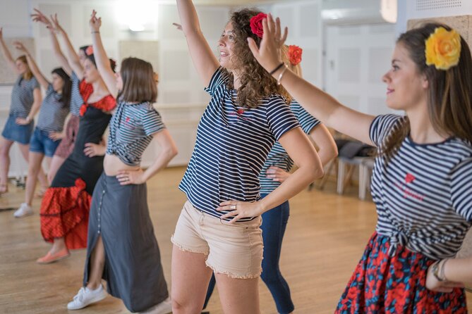 Learn Flamenco in 90 minutes - Gift flower - Key highlights before you go